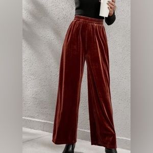 NWOT SHEIN Velvet Rust Pants Size Small